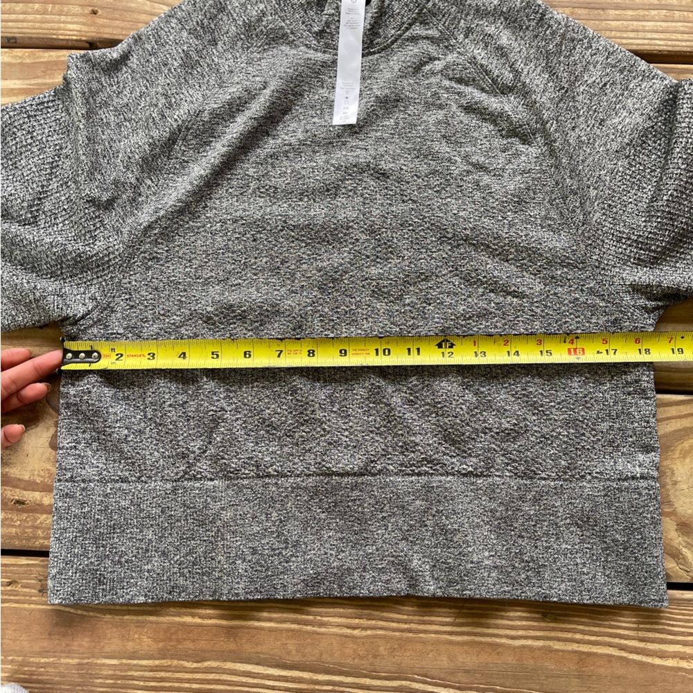 Lululemon Long Sleeve Top Size 8 Gray Thumbhole Athletic Running Shirt - Picture 6 of 10